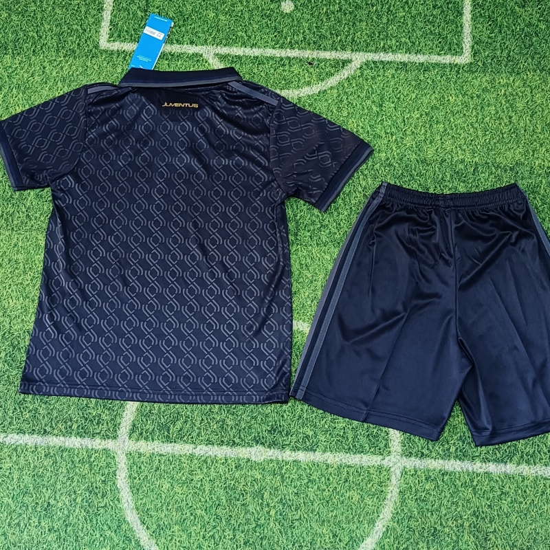 Kid's Juventus Third Kit 2024/25