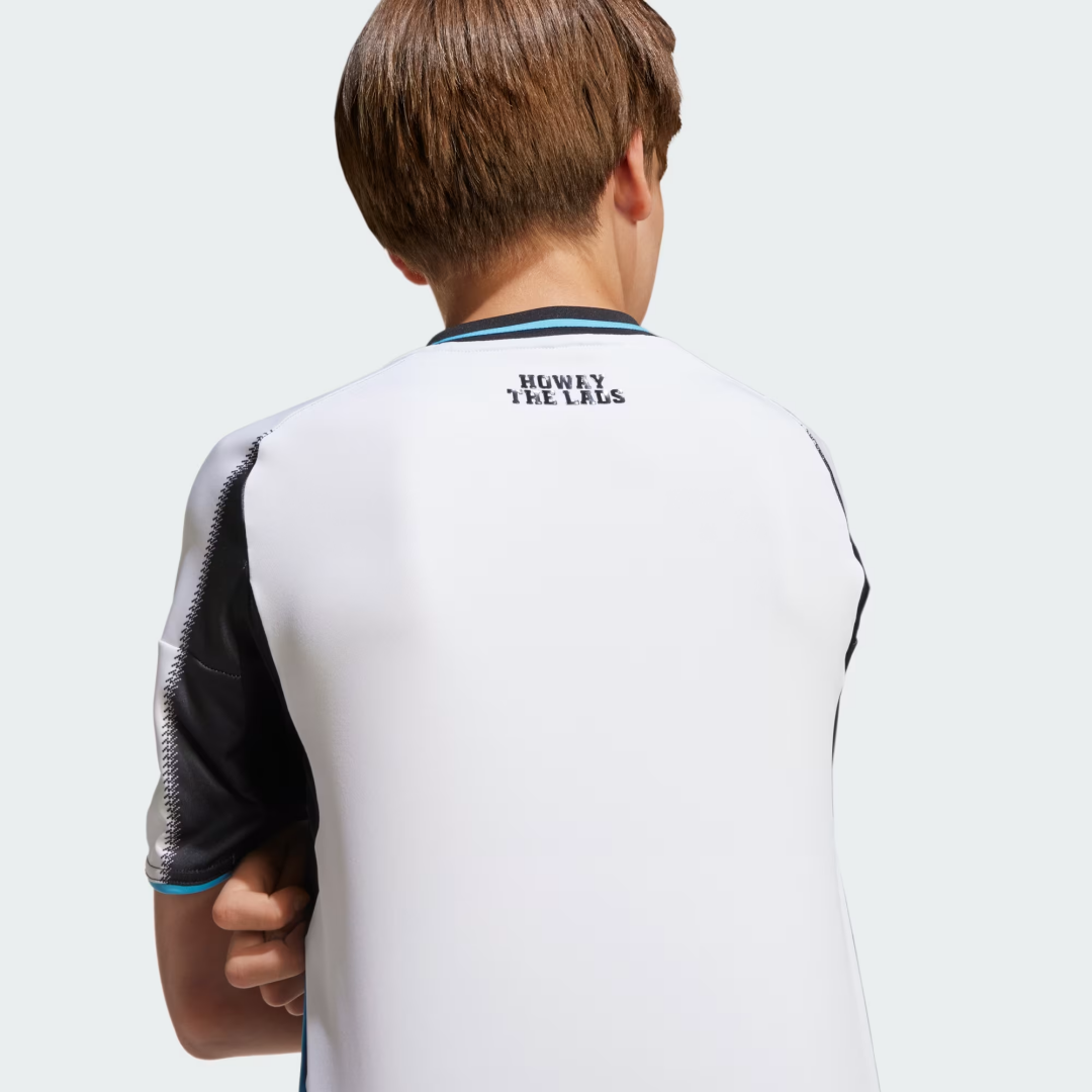 Kid's Newcastle United Home Kit 2025/26