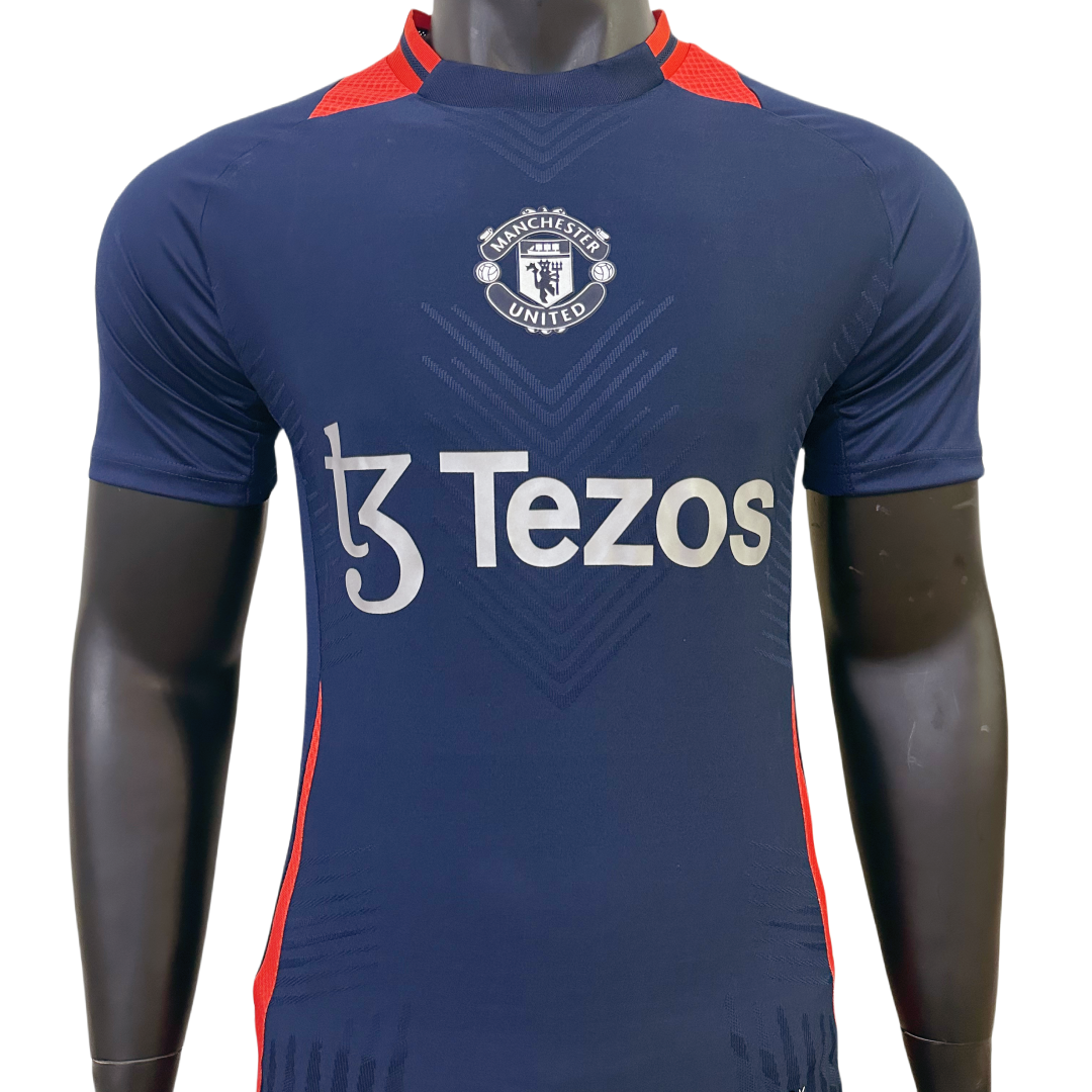 Player Version Manchester United Tiro 24 Training Jersey 2024/25