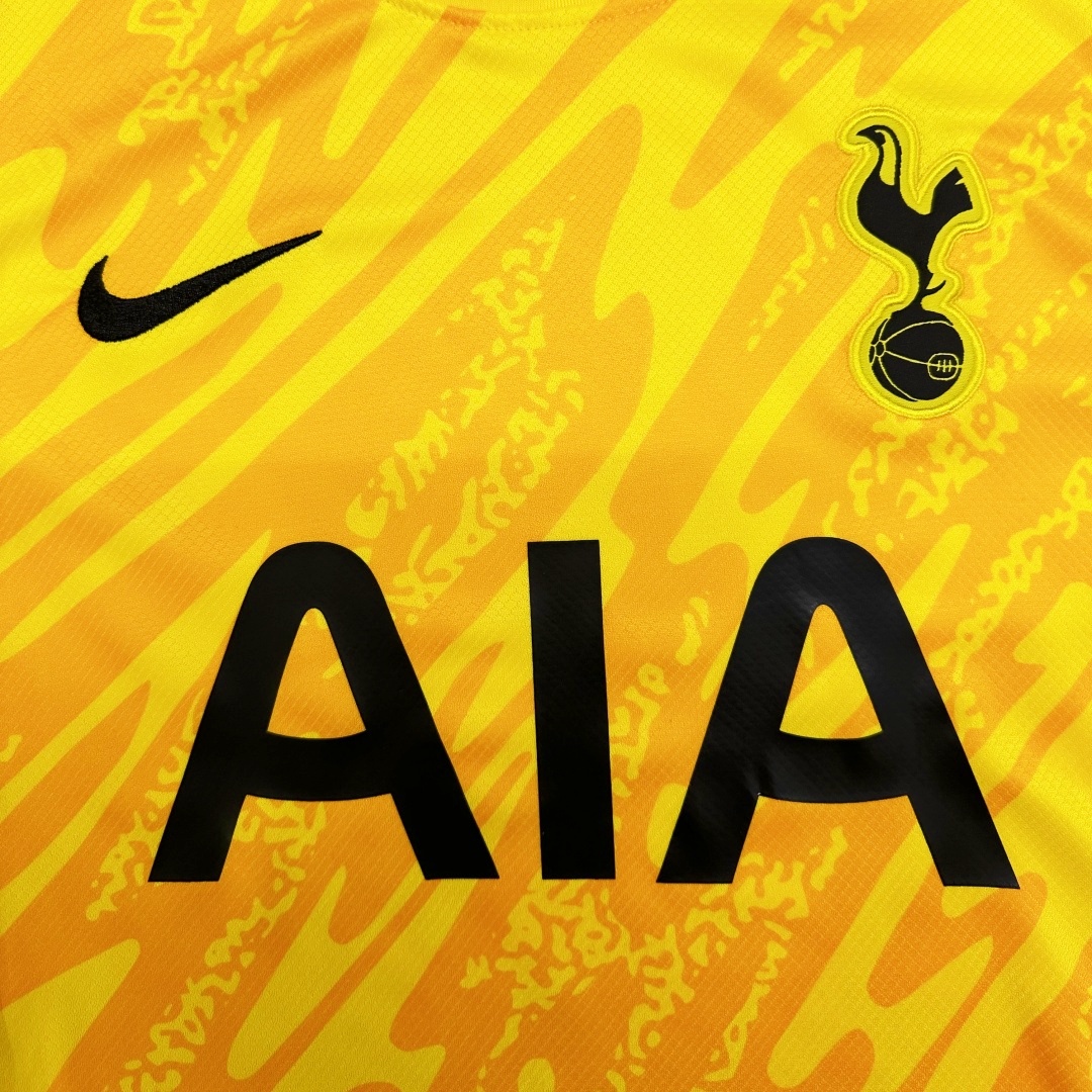 Tottenham Hotspur Goalkeeper Jersey 2024/25