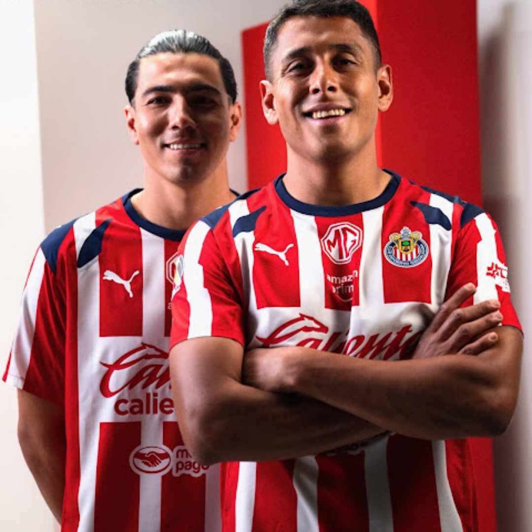 Chivas Home Jersey 2025/26