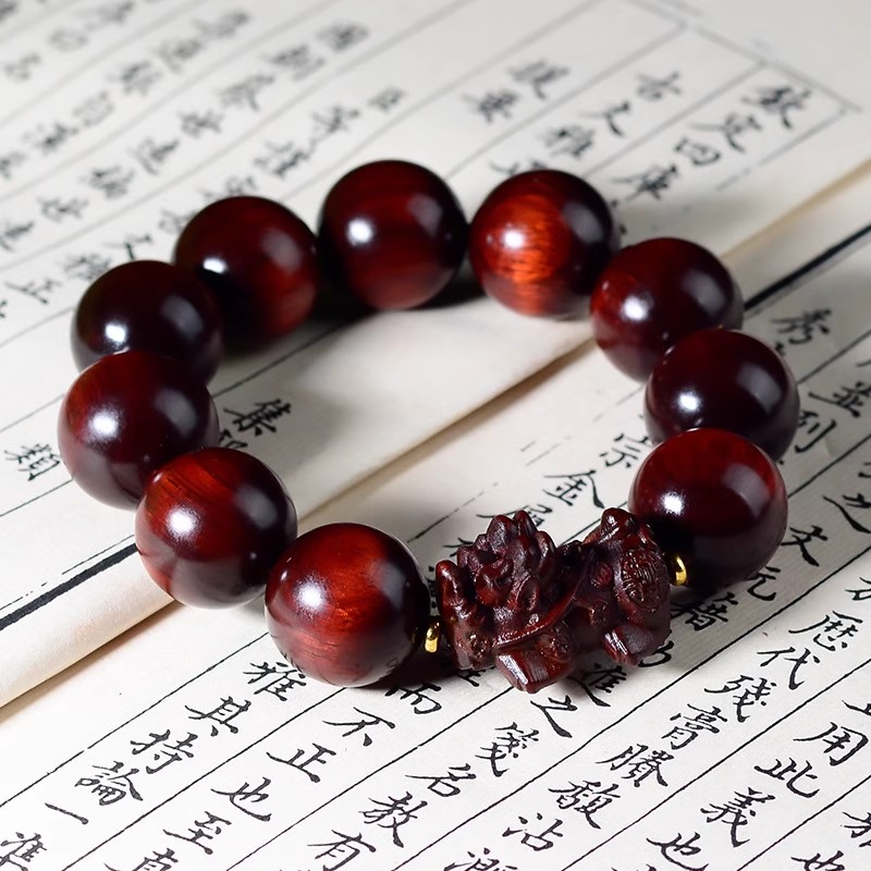 Agarwood Fortune Bracelet – Chinese Loong Head & High-Density Old Material | Feng Shui Inspired Handcrafted Jewelry - Vibe Jew