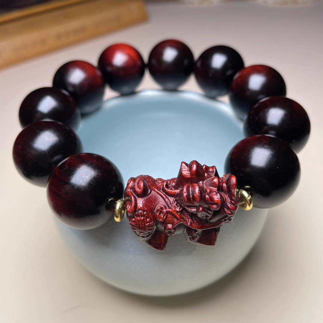Agarwood Fortune Bracelet – Chinese Loong Head & High-Density Old Material | Feng Shui Inspired Handcrafted Jewelry - Vibe Jew
