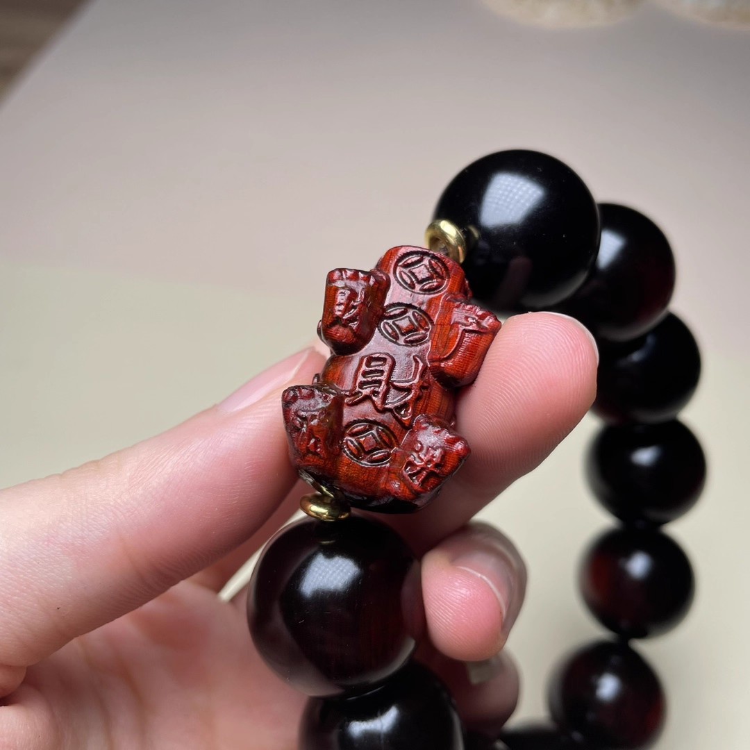 Agarwood Fortune Bracelet – Chinese Loong Head & High-Density Old Material | Feng Shui Inspired Handcrafted Jewelry - Vibe Jew
